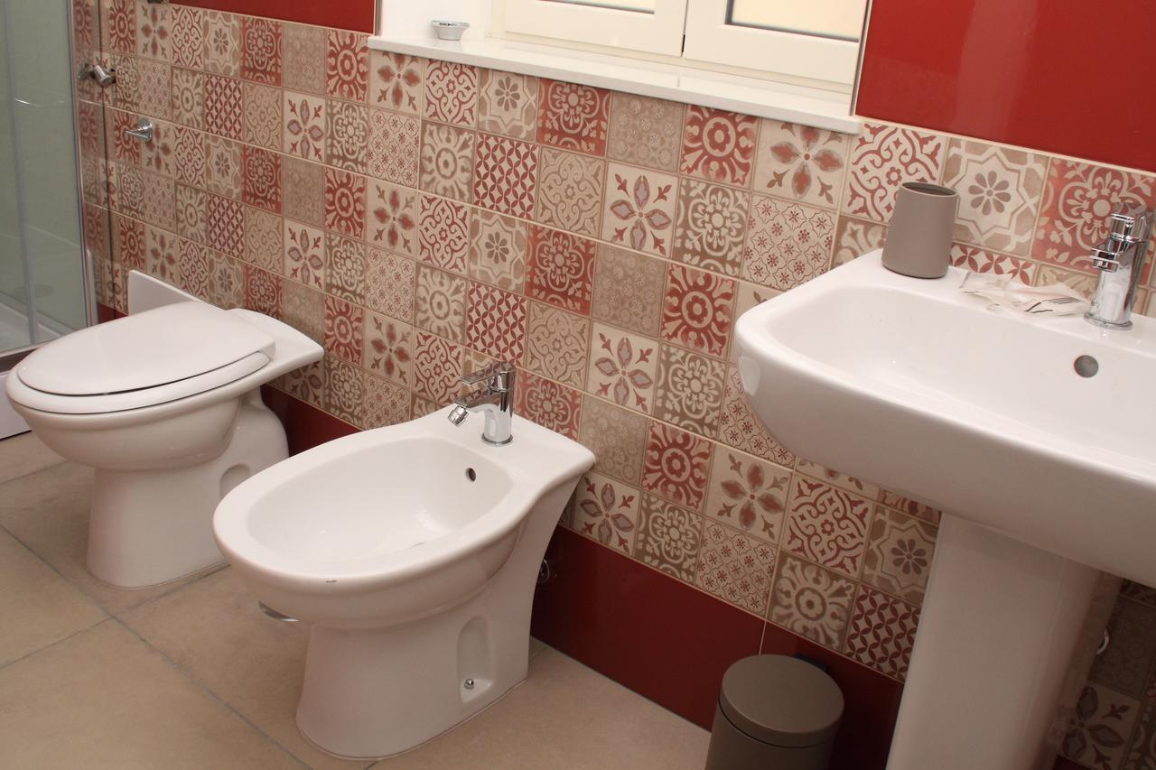 Camera Matrimoniale/Doppia con Letti Singoli con Bagno Privato